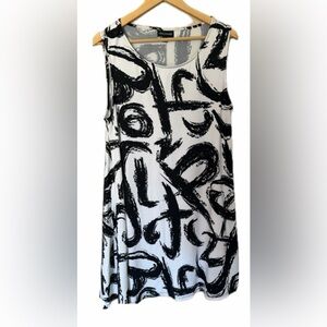 Nina Leonard Black and White Graphic sleeveless dress size L pockets both sides